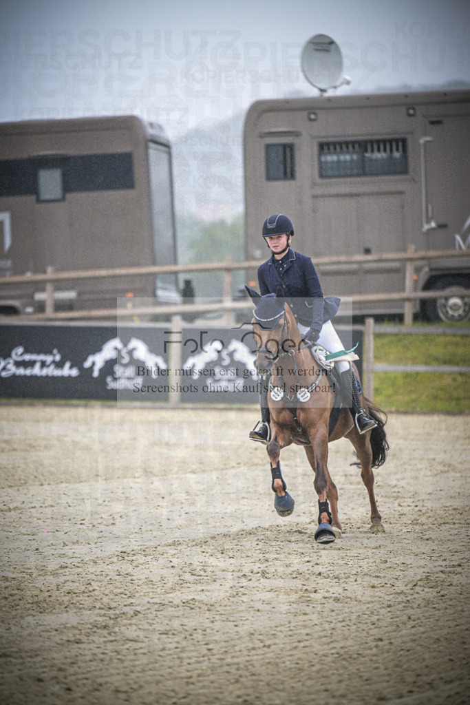 DOS_0148 | Entdecke hochwertige Reitturnierfotos von Foto Oger. Professionell, emotional und authentisch – jetzt Lieblingsmomente im Shop bestellen.Deutschlandweite Turnierfotografie. - Realisiert mit Pictrs.com