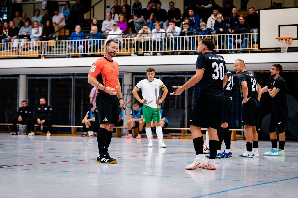 Futsal-Bundesliga, Saison 2025/2026, 9. Spieltag: SC Preußen Münster - YB Balkan Pfarrkirchen | Futsal-Bundesliga, Saison 2025/2026, 9. Spieltag, SC Preußen Münster empfängt YB Balkan Pfarrkirchen in der Universitäts-Sporthalle in Münster. Foto: sportfotografie.ms | Markus Paletta - Realisiert mit Pictrs.com