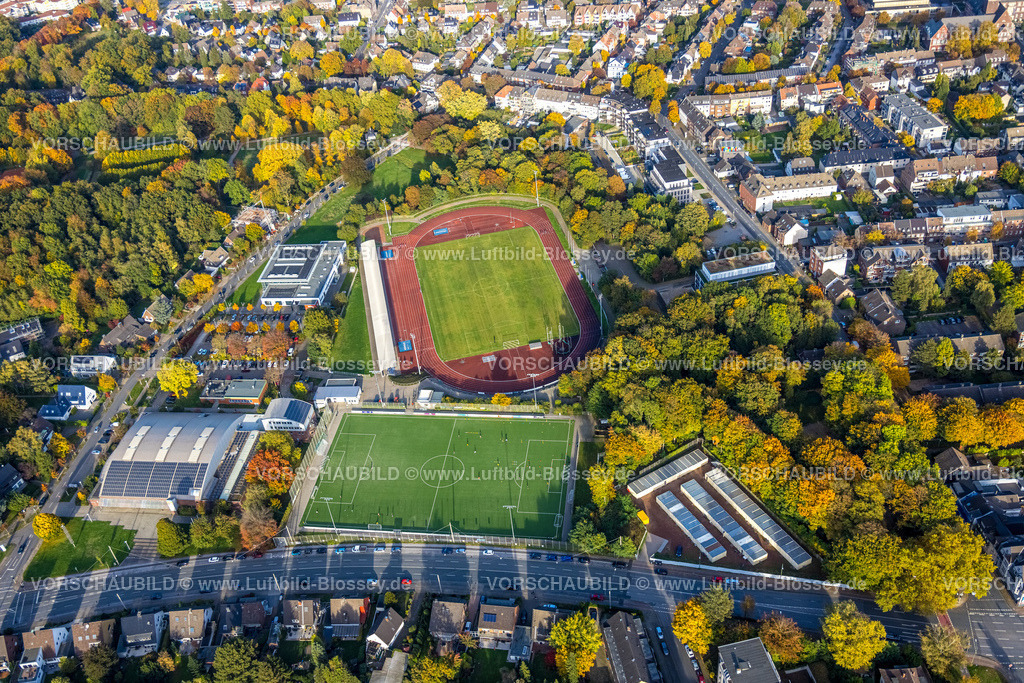Bottrop221006055 | Luftbild, Sportpark mit Jahnstadion, Hallenbad, Dieter-Renz-Halle, Süd-West, Bottrop, Ruhrgebiet, Nordrhein-Westfalen, Deutschland