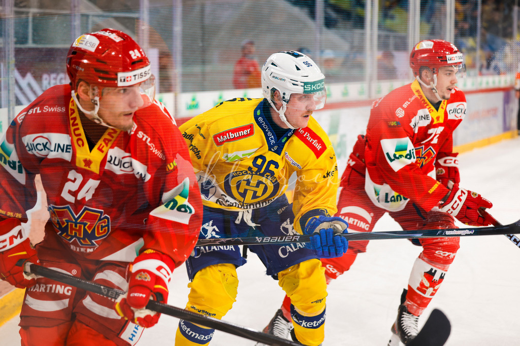 EHCB vs HCD 20260106_wb-1101 | Sportbilder, Sportfotograf, Hochzeits- und Eventfotografin, Flugshows, Portraits und Tiershooting, Aviation, Downhill, Nationalleague, Swissleague, International