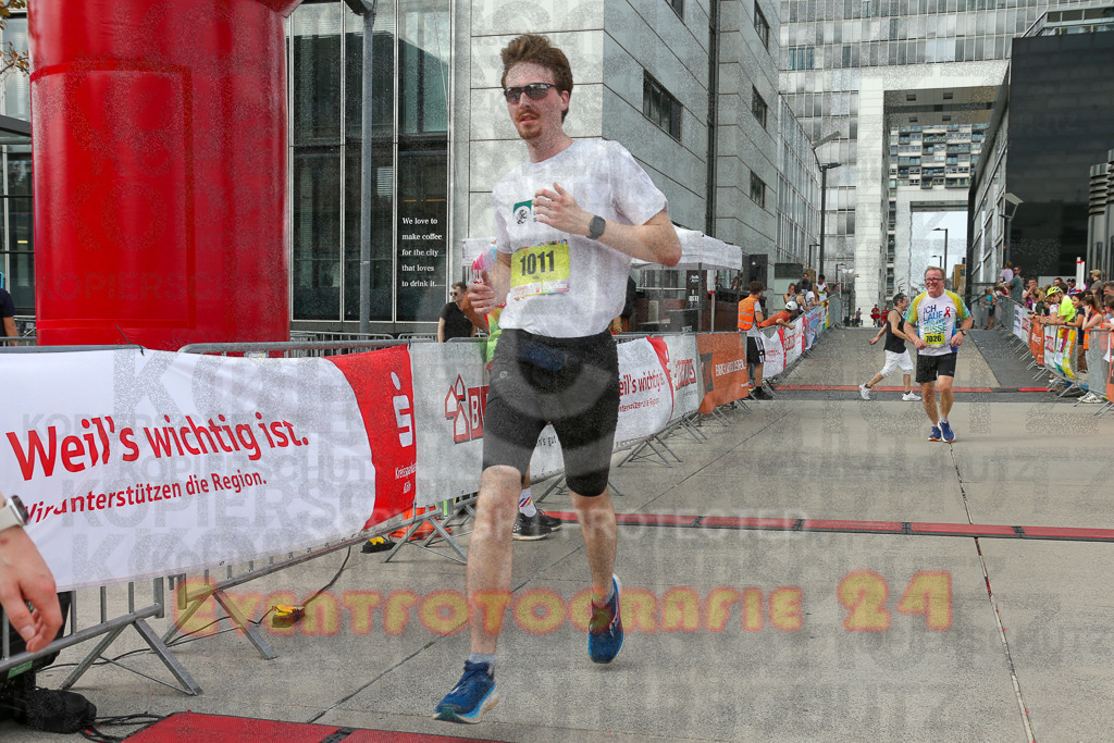 250920_1529_EX1_9640 | Sportfotografie im Rhein-Sieg Kreis, Köln, Bonn, NRW, Rheinland Pfalz, Hessen, etc. Unser Tätigkeitsfeld umfasst den Laufsport vom Volkslauf über den Marathon, Duathlon, Triathon bis zum Ultralauf wie Kölnpfad Ultra oder Schindertrail.