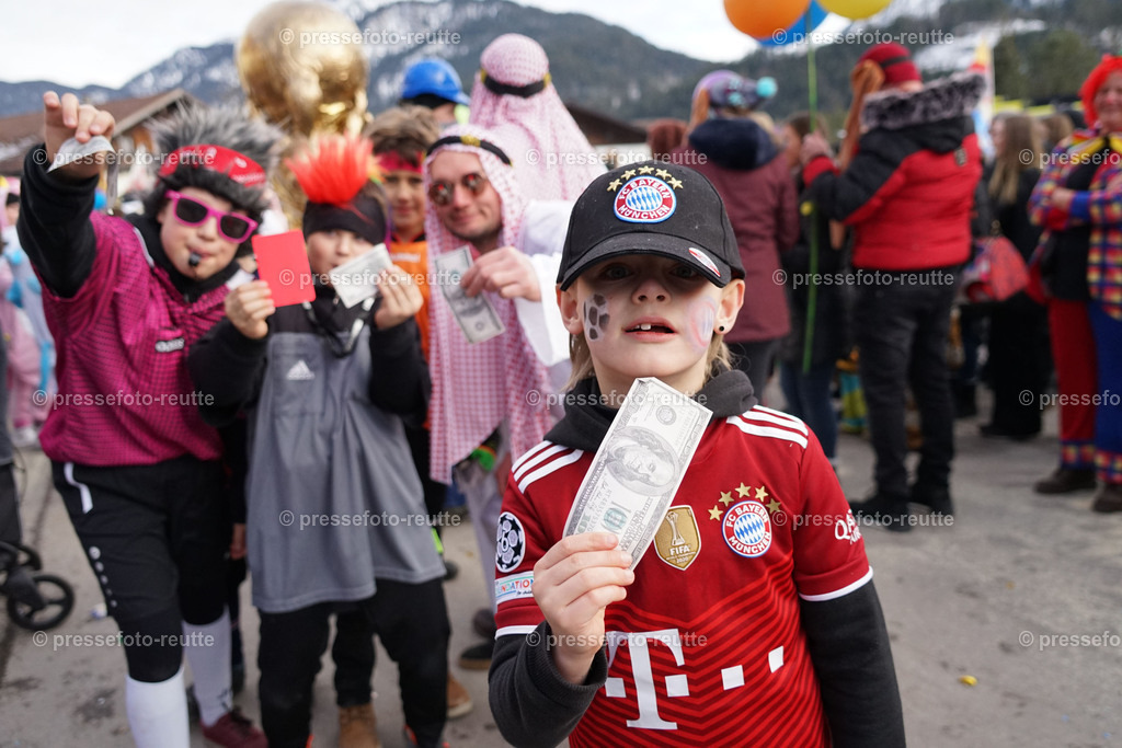 news-2023-Feb11-Fasching-Weissenbach-DSC02035 | Info aus dem Bezirk Reutte/Ausserfern Tirol sowie eine umfangreiche Bilddatenbank über die gesamte Region: Lechtal, Talkessel Reutte, Tannheimertal, Zwischentoren. Lech, Plansee, Zugspitze, Grenztunnel, B179, Fernpassstraße, Verkehr, Lawinen, Tradition, - Realisiert mit Pictrs.com