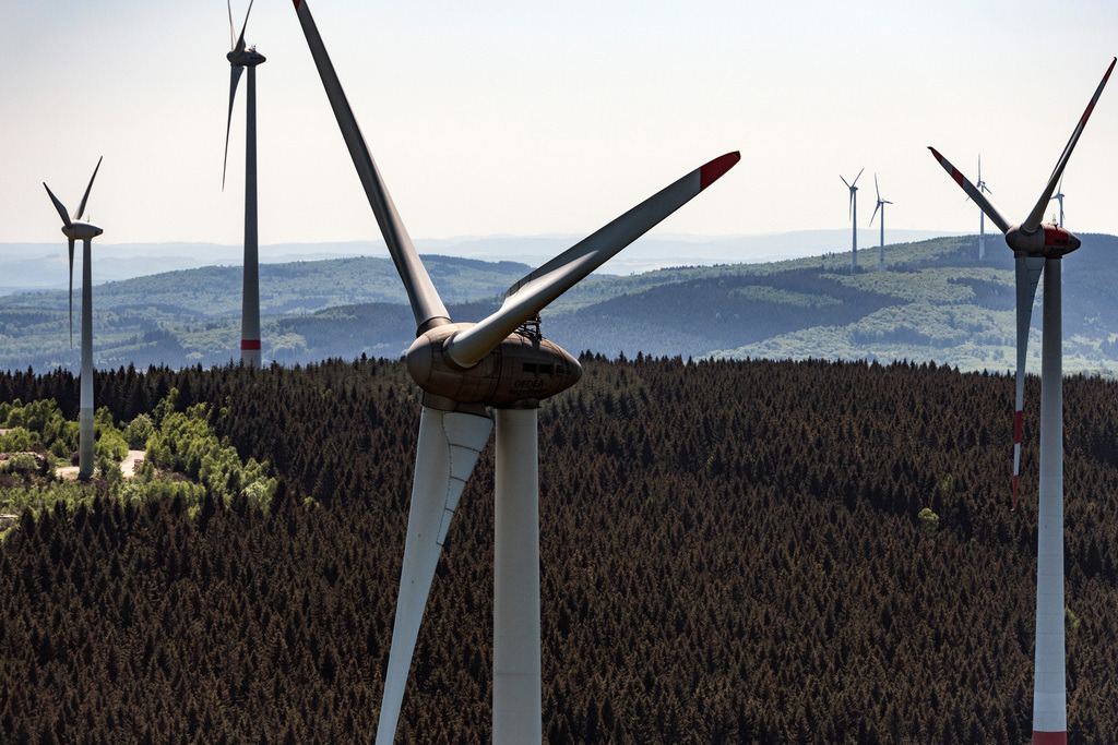 dr__dsc9760.jpg | DAXWEILER 08.05.2018 Windenergieanlagen ( WEA ) - Windrad- auf einem Feld in Daxweiler im Bundesland Rheinland-Pfalz, Deutschland. // Wind turbine windmills on a field in Daxweiler in the state Rhineland-Palatinate, Germany. Foto: Daniel Reiter
