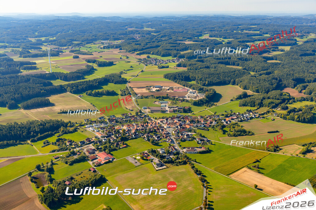 Klassische Luftaufnahme ohne Drohne zeigt:Weidensees bei Betzenstein - Die Luftbildaufnahme wurde 2025 vom UL-Flugzeug heraus erstellt ( keine Drohne ) - Hochauflösende Luftaufnahme -Nicht vergleichbar mit Google Maps oder Satelittenbilder- Die Geschenkidee !Mit Lizenz und Bildrechte bestellbar