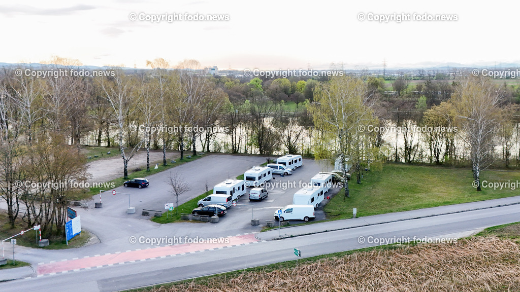 Pichlingersee_ Roma_ Sinti_ Camping_ Linz_ 27.03.2024-6 | 27.03.2024, Pichlingersee, AUT, Roma, Sinti, Camping, Durchreiseplatz, im Bild Campingflaeche, Wohnwagen, Drohne