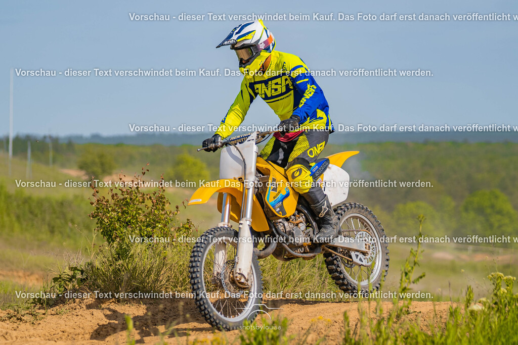 05_03_Schwedt-9348 | Sportfotografin aus Berlin-Brandenburg mit Fokus auf Motocross. Ich halte deine sportliche Leistung und echte Emotionen auf und neben der Strecke professionell fest. Entdecke die Fotos von deinem Rennen und bestelle sie direkt hier im Shop.