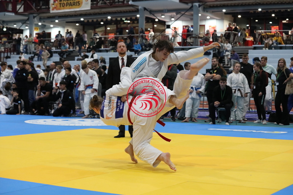 1J7A2572 | Fotos vom Adler Cup - Pictures from Adler Cup

Hier findet Ihr alle Eindrücke und großen Momente der Adler Cup Wochenenden. Here you will find all impressions and great moments of the Adler Cup weekends. - Realisiert mit Pictrs.com