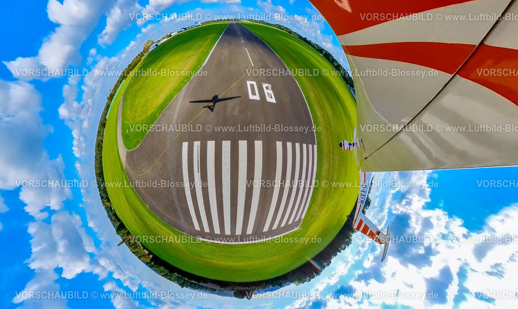 Essen241090053FlughafenEssenMuelheim | Luftbild, Startbahn und Landebahn am Flughafen Essen/Mülheim, Schatten eines Flugzeuges auf der Landebahn, Erdkugel, Fisheye Aufnahme, Fischaugen Aufnahme, 360 Grad Aufnahme, tiny world, little planet, fisheye Bild, Holthausen - Südost, Mülheim an der Ruhr, Ruhrgebiet, Nordrhein-Westfalen, Deutschland