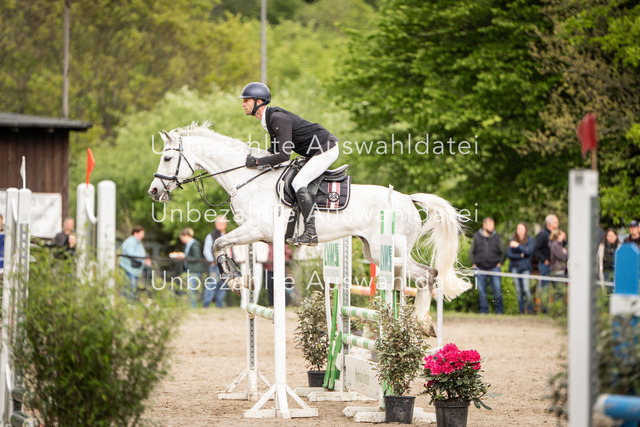 Bad_Meinberg_00636 | saradresslerfotografie - Realisiert mit Pictrs.com