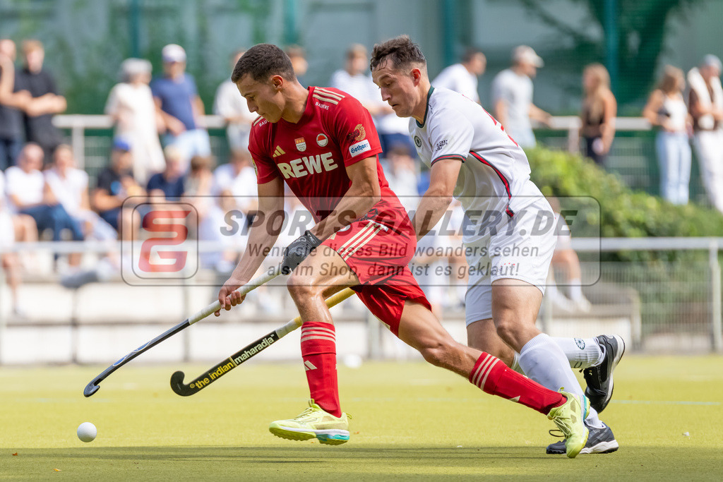HK_20240907_105353 | 1. Bundesliga Herren RW Köln - Crefelder HTC am 7.9.2024 RW Köln, Köln , Antheus Barry ( Rot-Weiss Köln #16 ) , Boomes Anton ( Crefelder HTC #23 )