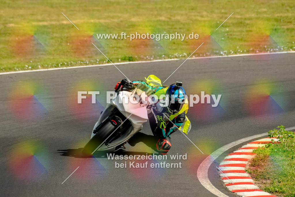 _OTO2621 | Hier findet Ihr Bilder von Touristenfahrten auf der Nürburgring Nordschleife oder von anderen Veranstaltungen die ich besucht habe. Viel Spass beim Durch Schauen 