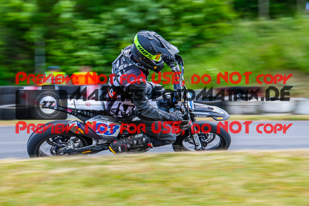 MaZZes_FotoMatrix_220528_5263 | Fotograf Mathias Schmid
Sportfotograf,
Eventfotograf,
Hochzeitsfotograf,
Portraitfotograf