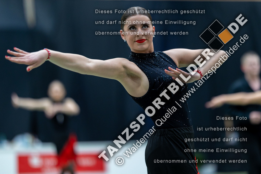 20230325-10256 | Hier finden Sie Tanz Bilder vom Latein und Standard Formationen tanzen. Sportbilder vom Tanzsport. Schöne Fotos und von Weltmeisterschaft, Europameisterschaft, Bundesliga, Regionalliga, Oberliga und Landesliga sowie von GOC Stuttgart, DanceComp, WM Bremen