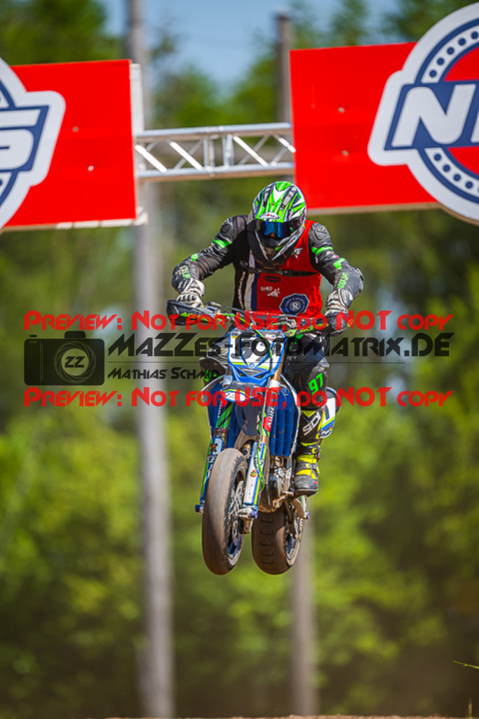 MaZZes_FotoMatrix_230609_6747 | UE40