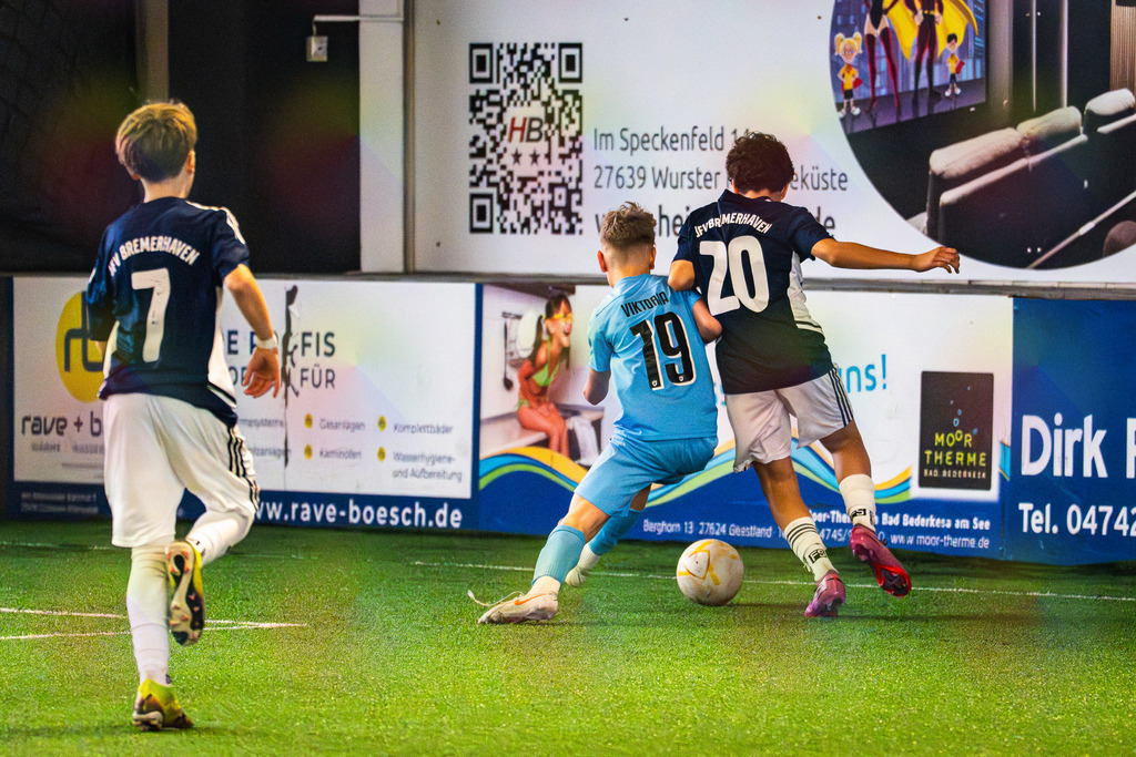_BLR9271 | Professionelle Fußball- und Sportfotografie. Spielbilder online ansehen und kaufen – Einzelbilder oder komplette Galerien in hoher Qualität. - Realisiert mit Pictrs.com