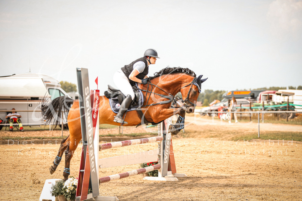 27.SaSpMA00189 | Leoni Ertmer Photography - Realisiert mit Pictrs.com