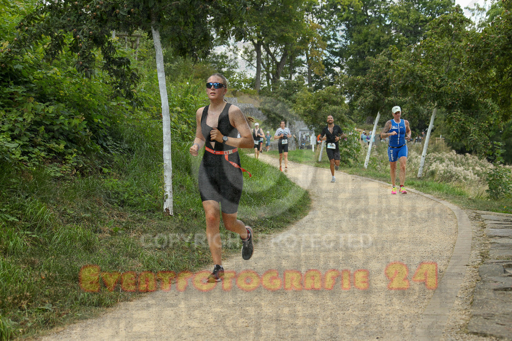 250824_1350_EX1_3948 | Sportfotografie im Rhein-Sieg Kreis, Köln, Bonn, NRW, Rheinland Pfalz, Hessen, etc. Unser Tätigkeitsfeld umfasst den Laufsport vom Volkslauf über den Marathon, Duathlon, Triathon bis zum Ultralauf wie Kölnpfad Ultra oder Schindertrail.