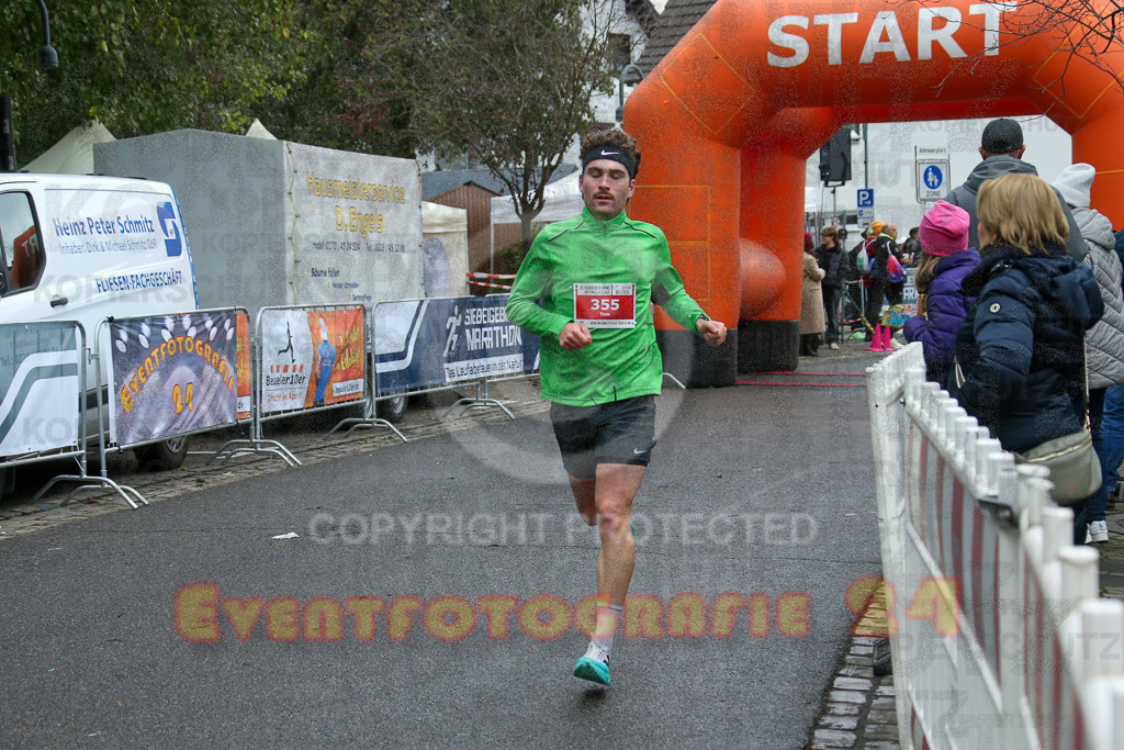 251130_1139_EX1_8148 | Sportfotografie im Rhein-Sieg Kreis, Köln, Bonn, NRW, Rheinland Pfalz, Hessen, etc. Unser Tätigkeitsfeld umfasst den Laufsport vom Volkslauf über den Marathon, Duathlon, Triathon bis zum Ultralauf wie Kölnpfad Ultra oder Schindertrail.