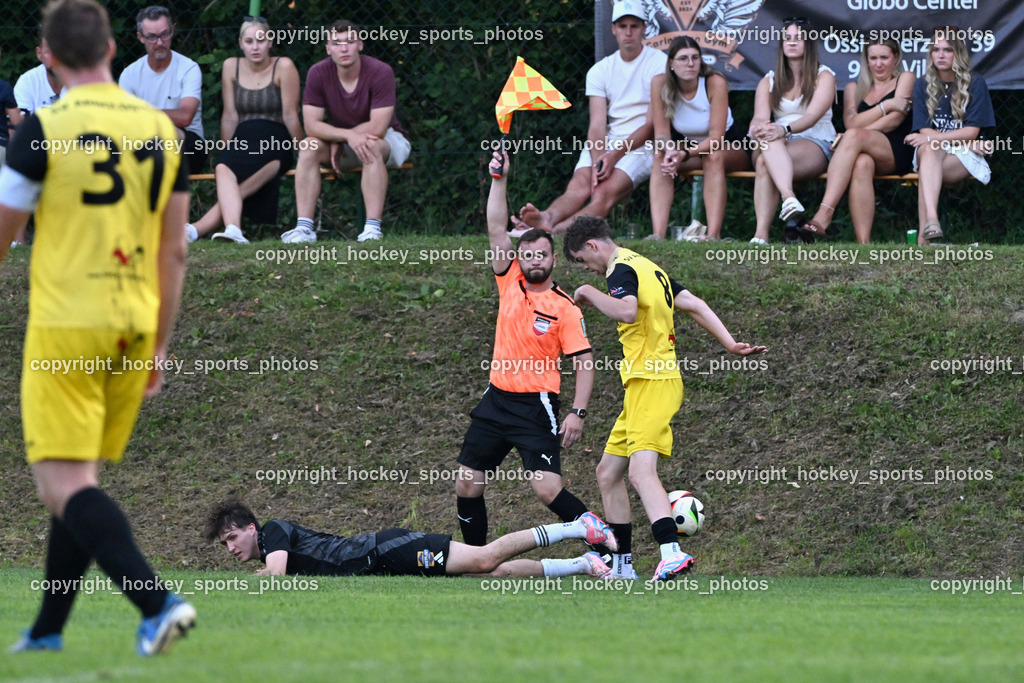 SV Arnoldstein vs. URC Thal Assling | #13 Philipp Perfler Thal Assling, Mirel Bajramovic Referee, #8 Arnes Sacic SV Arnoldstein, SV Arnoldstein vs. URC Thal Assling, SV Arnoldstein vs. URC Thal Assling am 09.08.2025 in Arnoldstein (Waldparkstadion Arnoldstein), Austria, (Photo by Bernd Stefan)Mirel Bajramovic Referee, #8 Arnes Sacic SV Arnoldstein, 