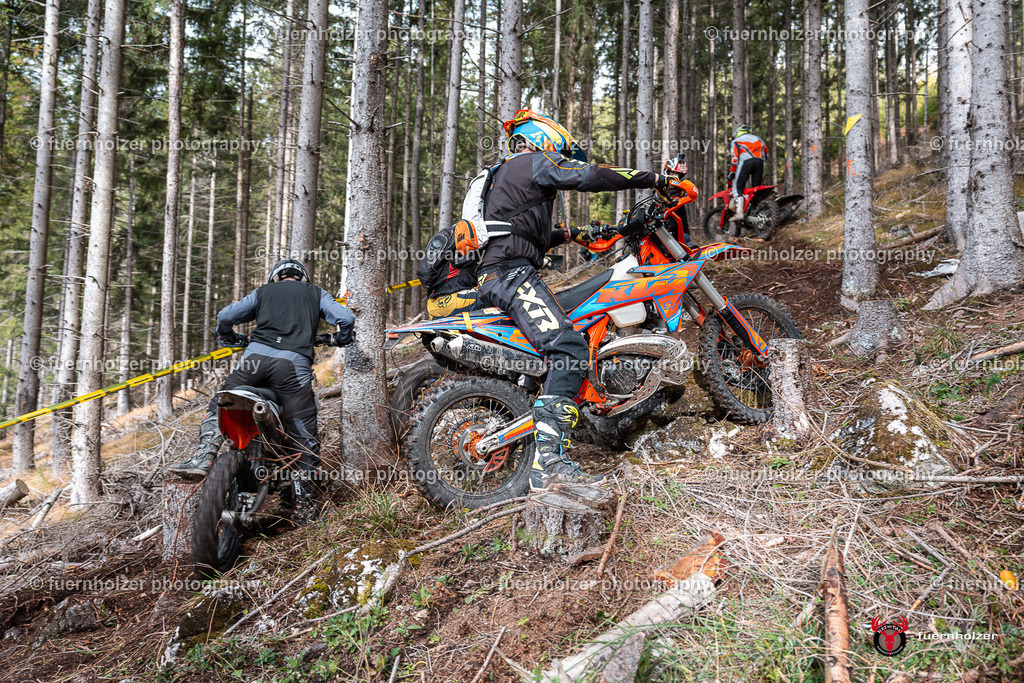 fuernholzer_251026-C1-290 | Fotografische Impressionen von der Red Stag Enduro Extreme by fuernholzer-photography.com. Endurosport in Österreich fotografisch festgehalten von fuernholzer. Auftragsfotografie für Private, Gewerbefotos und Industriefotografie. Eventfotografie, Sportfotografie und Motorsportfotografie. Anbieter von Fotoworkshops, Fototraining, fotografischen Vorträgen und Fotoseminaren.
