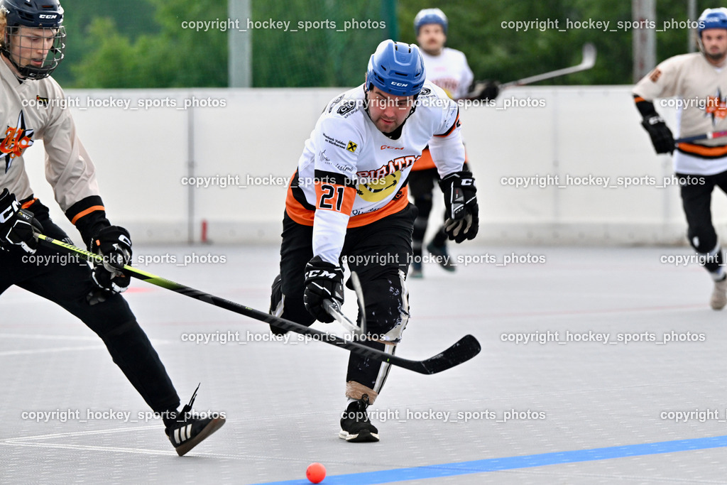 Carinthian Team Zehenthof vs. Ultras Spittal | #1 Gradnitzer Gert Spittal Ultras, #21 Gelfanov Ruslan Carinthian Team Zehenthof, Carinthian Team Zehenthof vs. Ultras Spittal, Carinthian Team Zehenthof vs. Ultras Spittal am 10.05.2026 in Villach (Alpen Arena ), Austria, (Photo by Bernd Stefan)