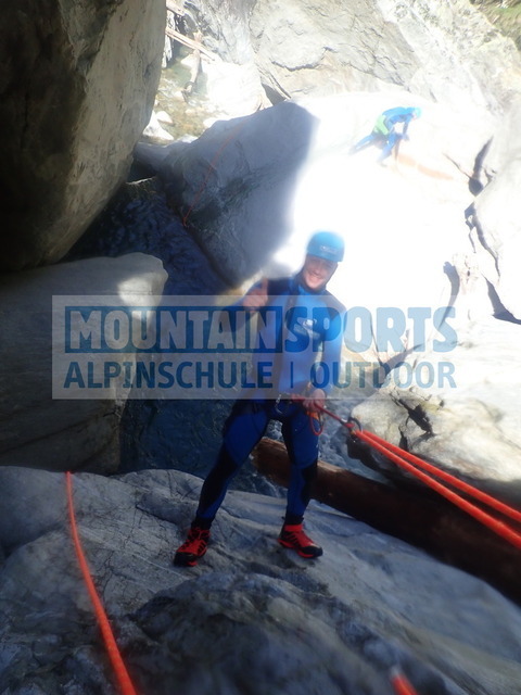P9200031 | Bestelle die Bilder deines Berg- oder Wasser-Abenteuers mit Mountain Sports bequem von zu Hause aus direkt über unseren Online Fotoshop von pictrs.com. - Realisiert mit Pictrs.com