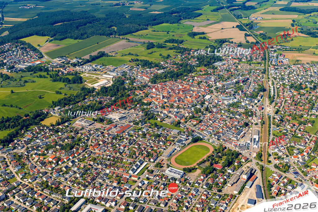 Luftaufnahme von  Abensberg - Die Luftaufnahme wurde 2025 vom UL-Flugzeug heraus erstellt ( keine Drohne ) - Hochauflösende Luftaufnahme - für professionelle Ausdrucke geeignet. Die Geschenkidee !Mit Lizenz und Bildrechte bestellbar