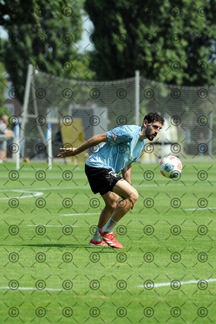 DSC_7277b | Hertha BSC, 2.Bundesliga, Herren, Saison 2025/26, Training, Agustin Rogel ( Hertha BSC ), Dienstag 26.08. 2025,      Foto:  Ralf Gebhardt - Realisiert mit Pictrs.com