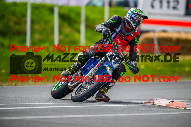 MaZZes_FotoMatrix_230506_3348 | UE40