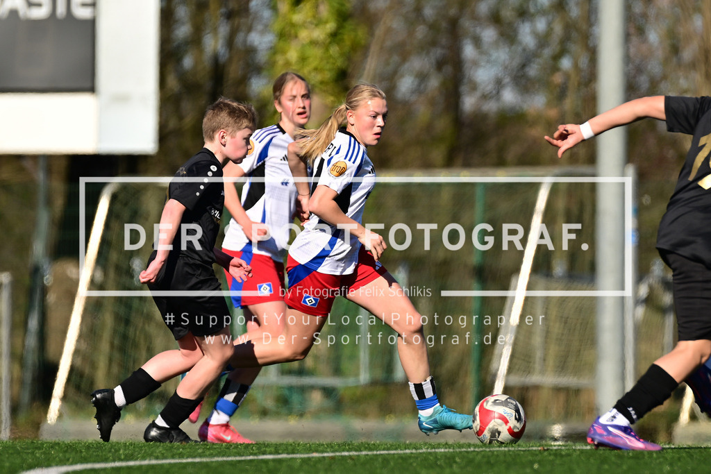Fußball I Jugend I Saison 2024-2025 I Landesliga I 19. Spieltag I Hamburger SV wU17 - SC Condor mU15 I 47458 | Der Sportfotograf. - Realisiert mit Pictrs.com