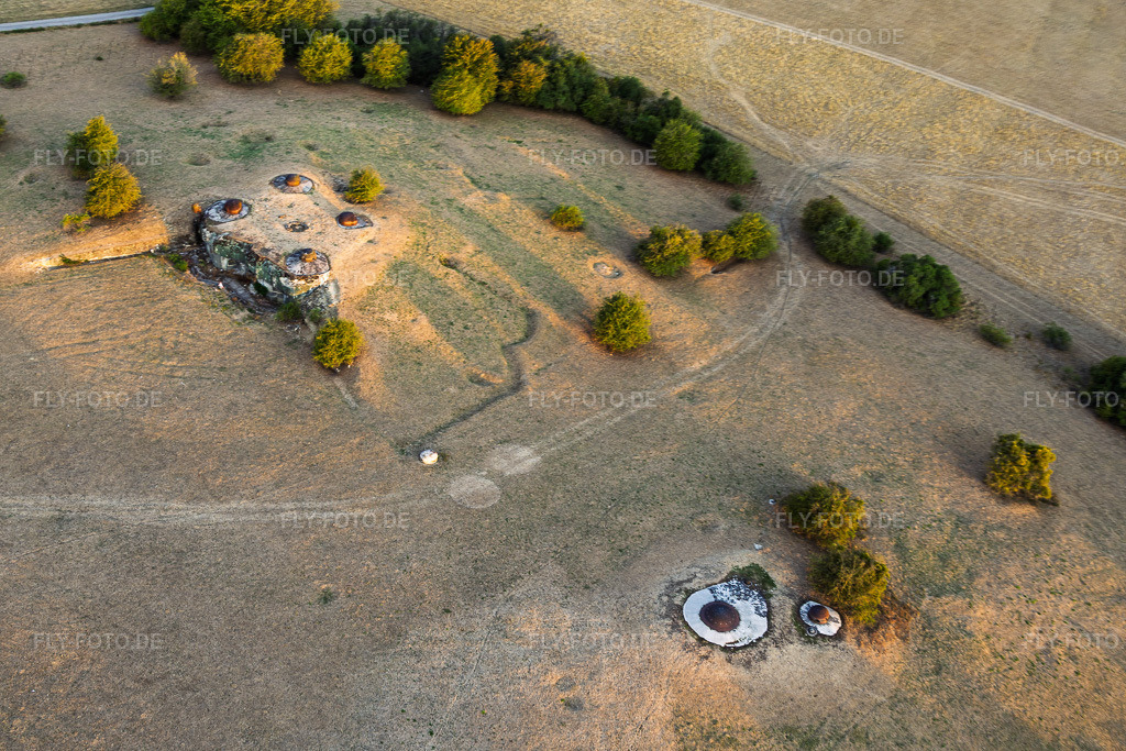 Luftbild: Bunker der Maginot-Linie in Achen im Bundesland Moselle in Frankreich. – Foto: IMG_158787.jpg vom 15.08.2026 durch Werner Riehm/FLY-FOTO.de – Auflösung des Originals: 6000 x 4000 px