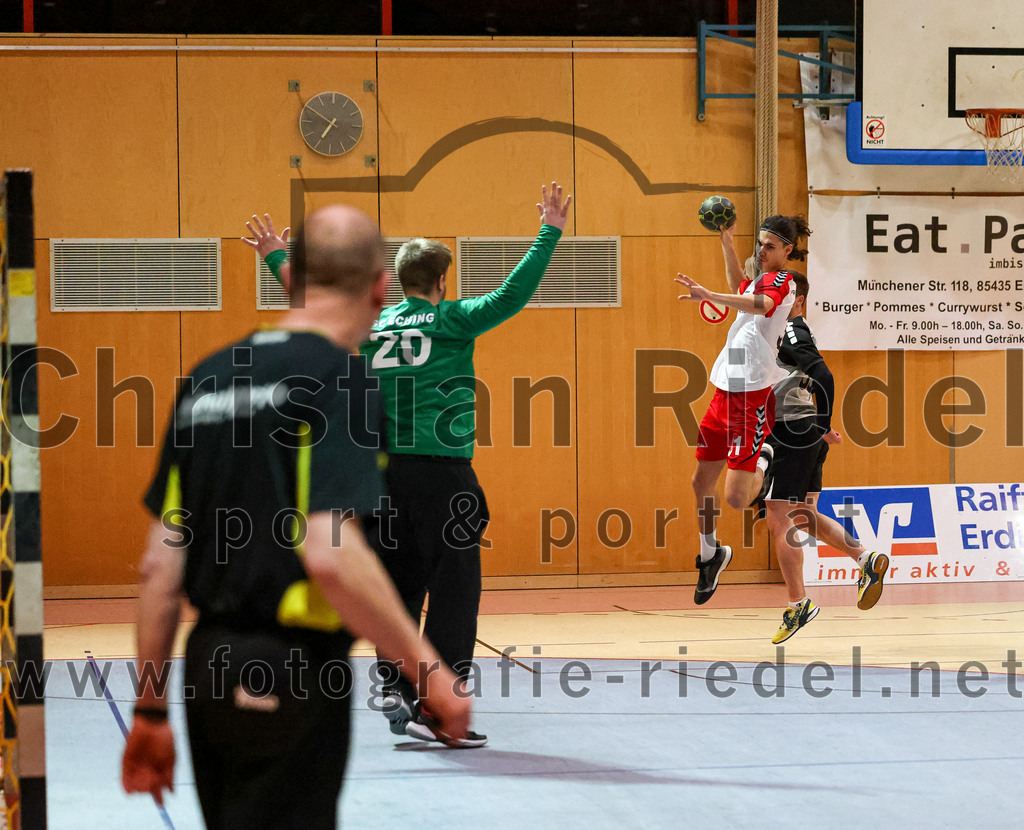 2023-01-21_107_SpVgg_Altenerding_gegen_SC_Eching | Erding, Deutschland, 21.01.2023:
Handball, Bezirksoberliga Männer 2022 / 2023, 12. Spieltag, SpVgg Altenerding gegen SC Eching, Endergebnis: 29:34

Niklas Jahn (SC Eching, #20), Luis Leitner (SpVgg Altenerding, #31), Christoph Weilbach (SC Eching, #39)

Foto: Christian Riedel / fotografie-riedel.net