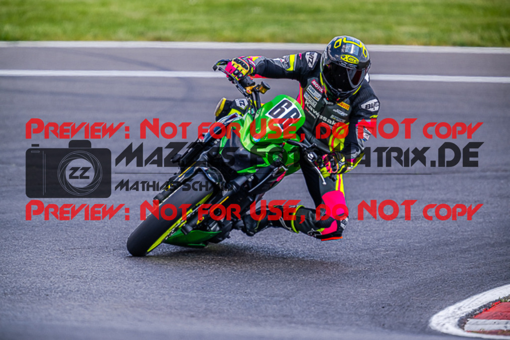 MaZZes_FotoMatrix_220506_98762 | Fotograf Mathias Schmid
Sportfotograf,
Eventfotograf,
Hochzeitsfotograf,
Portraitfotograf