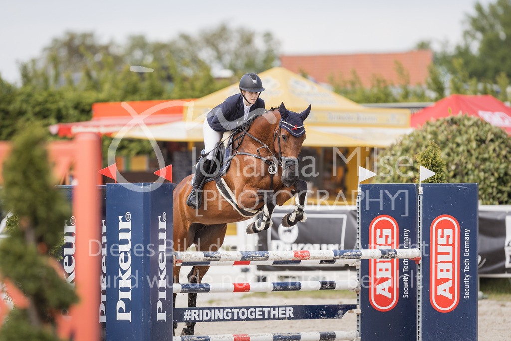 230519_MayDays_Stil-L1-848 | Deine schönsten Turniermomente als professionelle Fotos! Entdecke hochwertige Pferdesport-Fotografie im Online-Shop. Jetzt Fotos finden & bestellen!