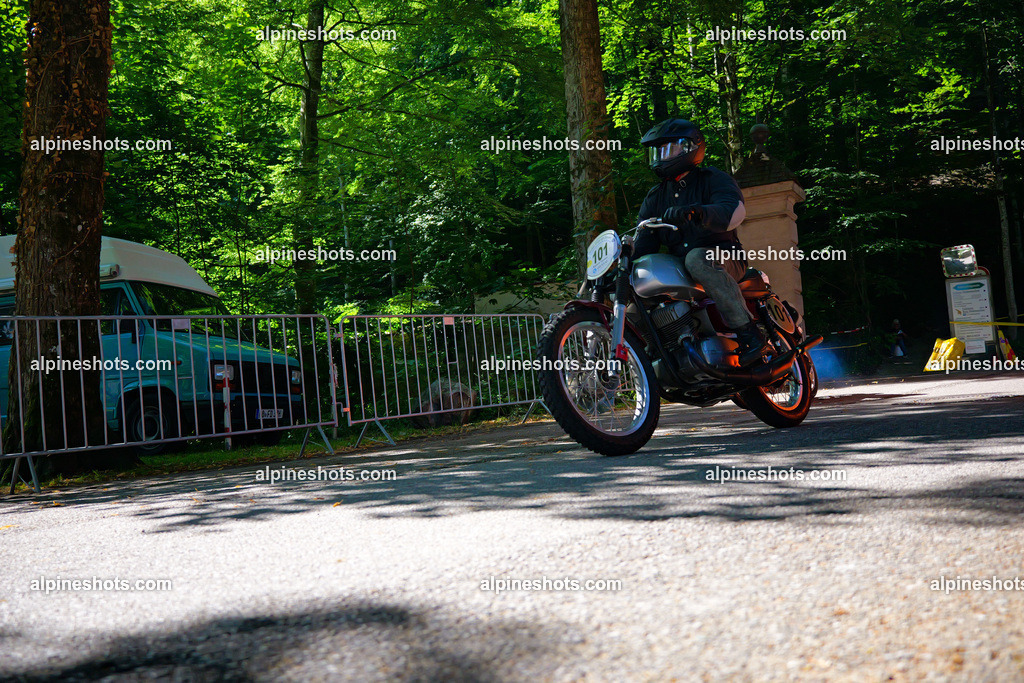 P1026060 | Erleben Sie atemberaubende, hochqualitative Fotos Ihrer Fahrt entlang der malerischen Alpenstraßen. Besuchen Sie alpineshots.com, um professionelle Aufnahmen Ihrer unvergesslichen Reise zu finden und zu kaufen - Realisiert mit Pictrs.com