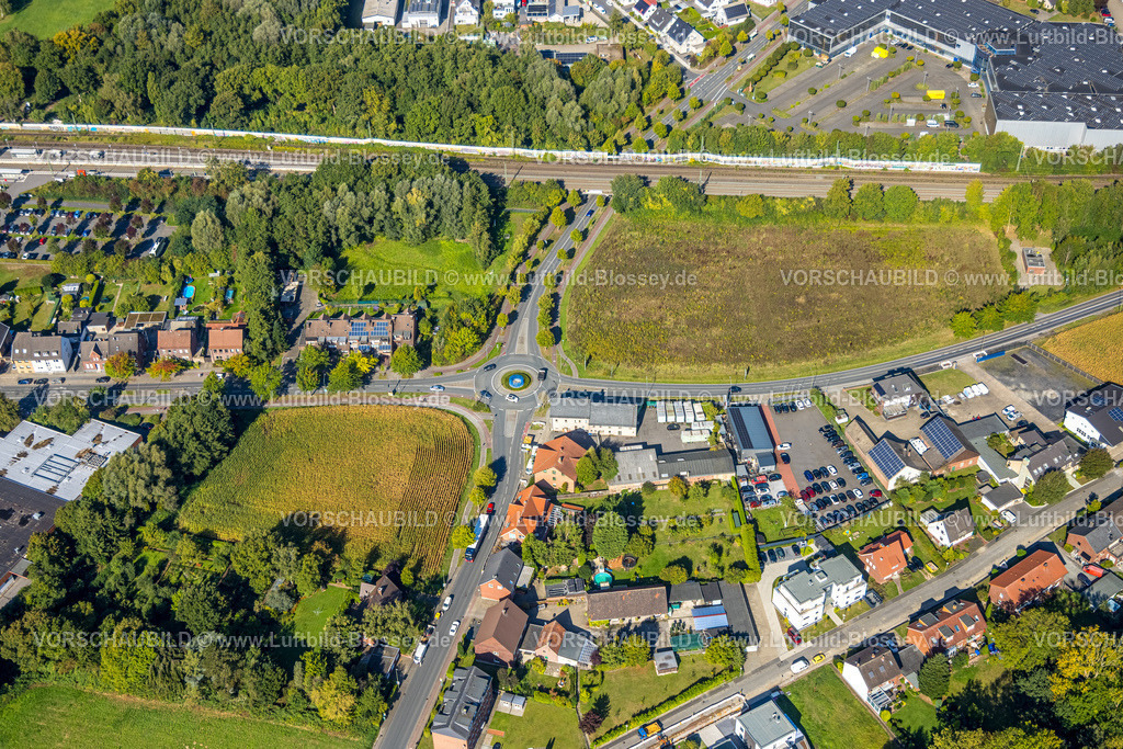 Hamm250901367 | Luftbild, Wohngebiet mit Kreisverkehr Vogelstraße, Frielicker Weg und Ahlener Straße, Wiesenflächen, Stadtbezirk Heessen, Hamm, Ruhrgebiet, Nordrhein-Westfalen, Deutschland