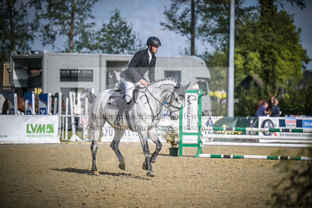 DOS_5502 | Entdecke hochwertige Reitturnierfotos von Foto Oger. Professionell, emotional und authentisch – jetzt Lieblingsmomente im Shop bestellen.Deutschlandweite Turnierfotografie. - Realisiert mit Pictrs.com