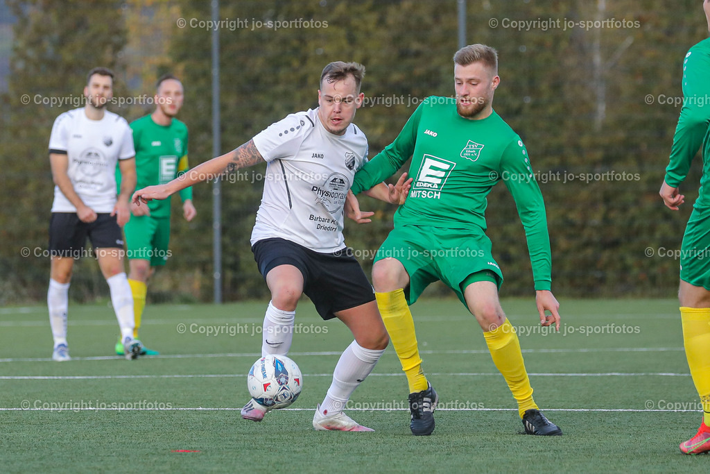 870A1422 | 05.11.2022; Kreisliga B Dillenburg; Kunstrasenplatz Manderbach; FSV Manderbach - TSV Eibach; Ergebnis: 1:4 (0:2)