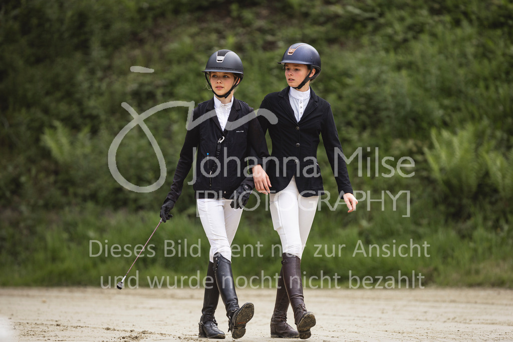 240519_Kalthof_Teamspringen-303 | Deine schönsten Turniermomente als professionelle Fotos! Entdecke hochwertige Pferdesport-Fotografie im Online-Shop. Jetzt Fotos finden & bestellen!