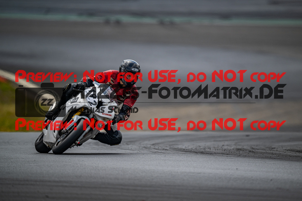 MaZZes_FotoMatrix_230719_4472 | ROT