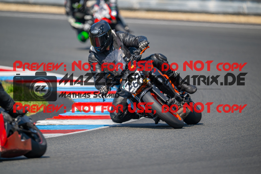 MaZZes-Fotomatrix-20260805-520068 | R1