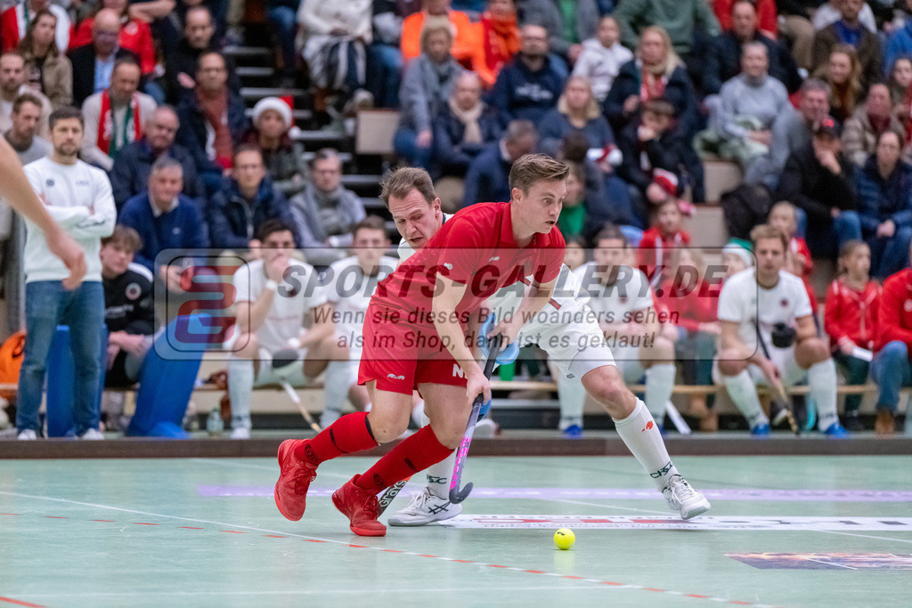 HK_20241220_100644 | 1. Bundesliga Halle Herren Crefelder HTC - Gladbacher HTC am 20.12.2024 Halle Glockenpitz, Krefeld ,