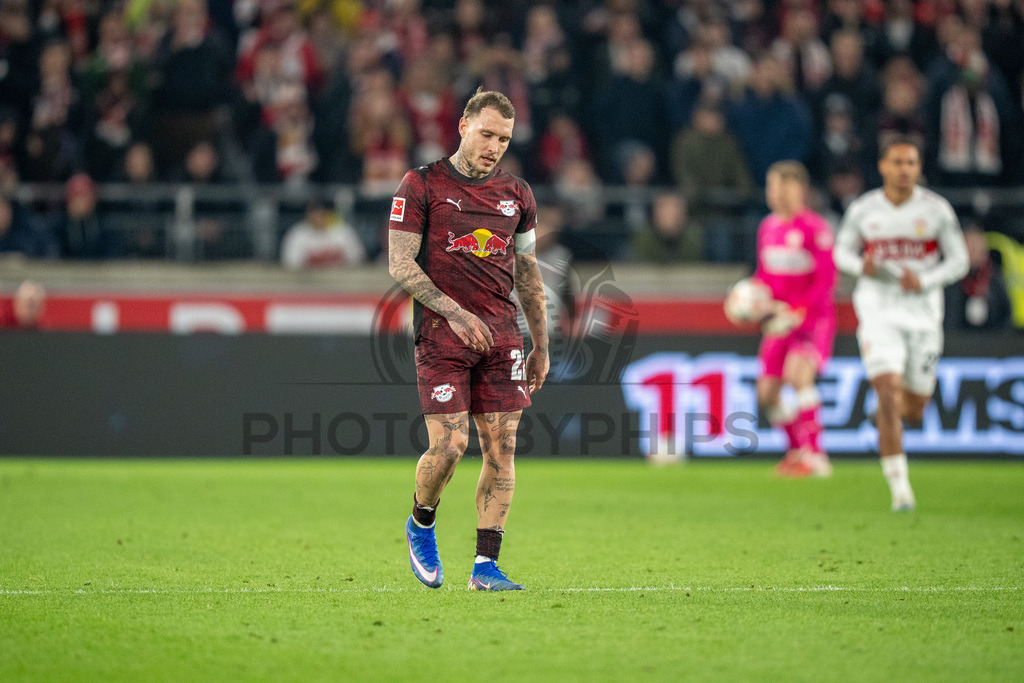 VfB Stuttgart vs. RB Leipzig, Fussball, 1. Bundesliga, 26. Spieltag, 15.03.2026 | David Raum (RB Leipzig, #22),VfB Stuttgart vs. RB Leipzig, Fussball, 1. Bundesliga, 26. Spieltag, 15.03.2026Foto: photosbyphips/Philip Ziegler