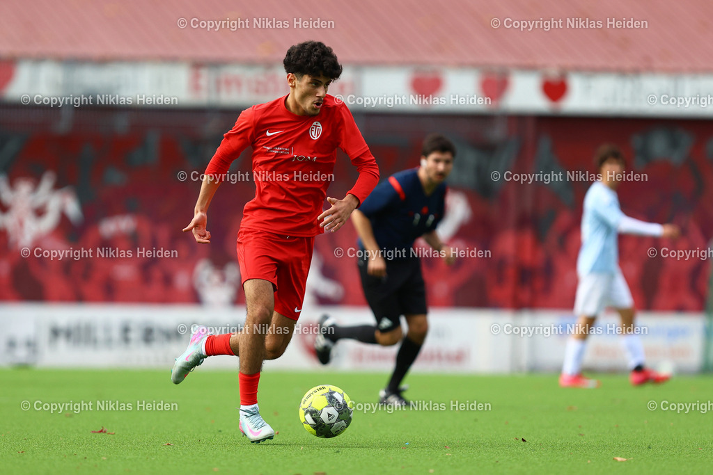 NH_EimsbüttelerTVU19_Altona93U19_RegionalligaNord_11102025 | #22 Berwan Arda Annak (Eimsbütteler TV U19)Fußball I Junioren I A-Junioren Regionalliga Nord I Saison 2025-2026  I 7. Spieltag I Eimsbütteler TV U19 - Altona 93 I 11.10.2025 I Sportzentrum Hoheluft
