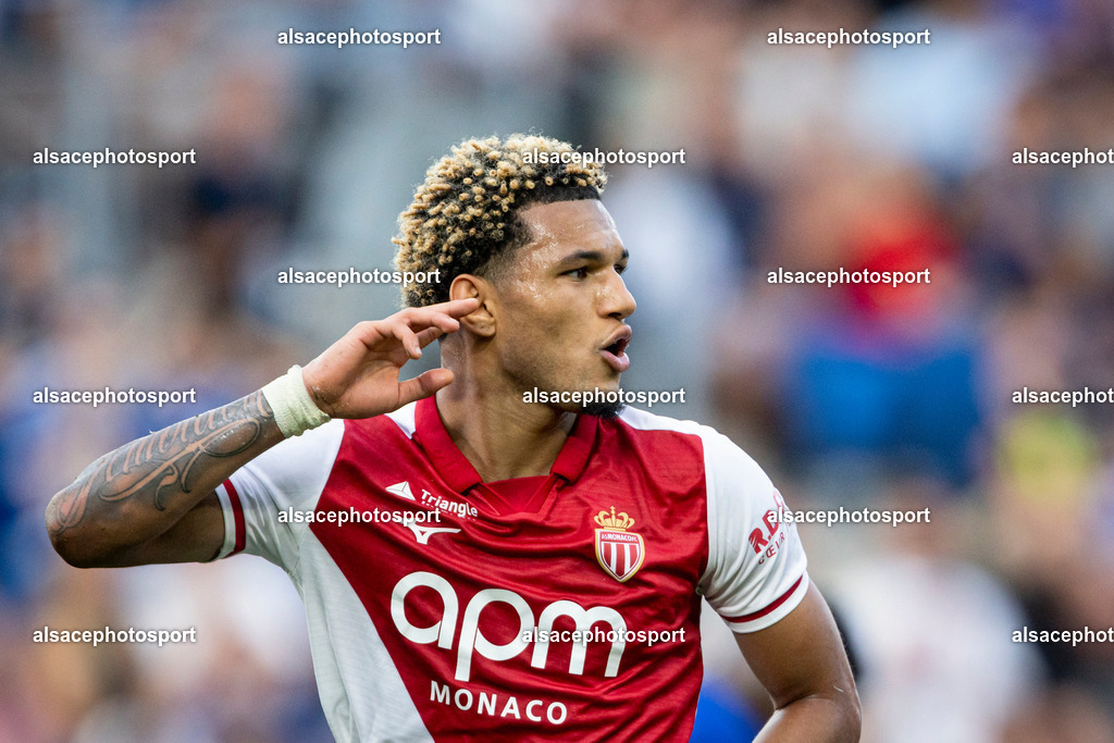 9L6A8315 | Joie des joueurs de l'equipe de As Monaco  apres le but de Paris Brunner #29 (AS Monaco) - Realisiert mit Pictrs.com