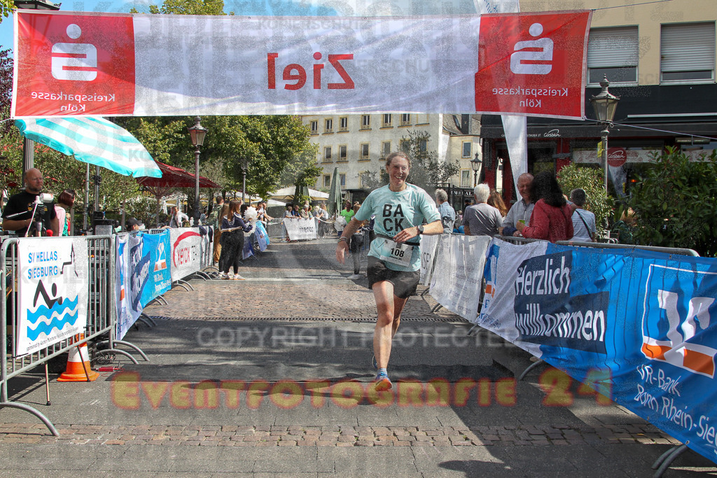 250824_1241_EV4_9371 | Sportfotografie im Rhein-Sieg Kreis, Köln, Bonn, NRW, Rheinland Pfalz, Hessen, etc. Unser Tätigkeitsfeld umfasst den Laufsport vom Volkslauf über den Marathon, Duathlon, Triathon bis zum Ultralauf wie Kölnpfad Ultra oder Schindertrail.