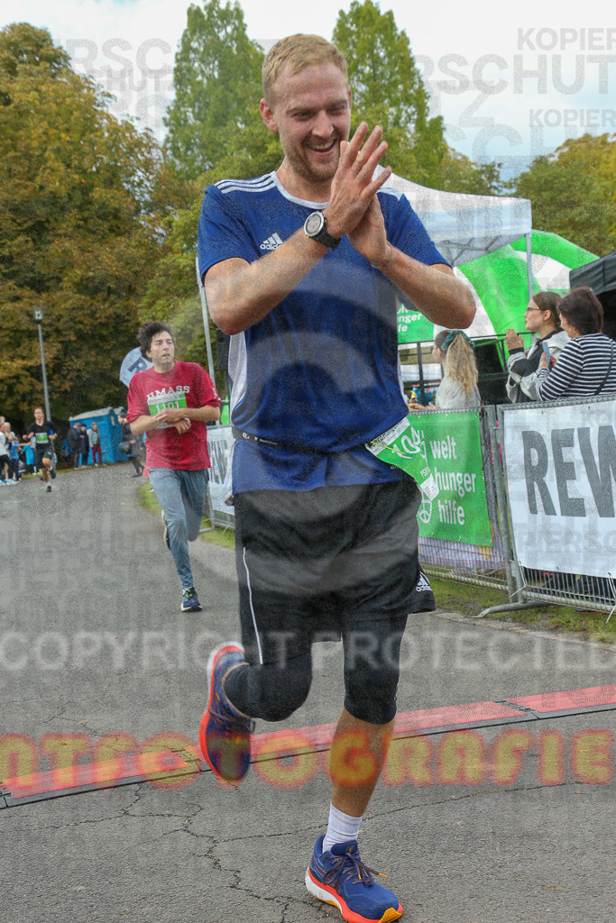 220925_1320_EX1_0527 | Sportfotografie im Rhein-Sieg Kreis, Köln, Bonn, NRW, Rheinland Pfalz, Hessen, etc. Unser Tätigkeitsfeld umfasst den Laufsport vom Volkslauf über den Marathon, Duathlon, Triathon bis zum Ultralauf wie Kölnpfad Ultra oder Schindertrail.
