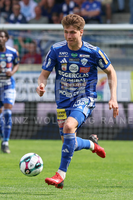 TSV Egger Glas Hartberg vs SK Rapid Wien – Championship Group    | Hartberg, Austria, 19.Apr.26 - SOCCER - ADMIRAL Bundesliga, TSV Egger Glas Hartberg vs SK Rapid Wien. The image shows Marco Hoffmann (Hartberg). 