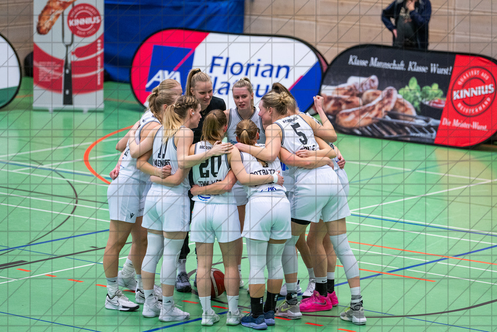 2. DBBL Nord 25/26 | Spieltag 02 | BBC Osnabrück vs. AstroLadies Bochum | 25.01.26: 2. DBBL Nord 25/26 | Spieltag 02 | BBC Osnabrück vs. AstroLadies Bochum / Osnabrück / Deutschland  //   CREDIT:www.bullenfotos.de, Martin König, Hörner Weg 40, D-49078 Osnabrück, +4917663732967 // Nutzung und Weitergabe nur zu den vereinbarten Zwecken. Presseanfragen an Ersteller. Alle Rechte beim Ersteller. Honorierung nach MFM. - Realisiert mit Pictrs.com