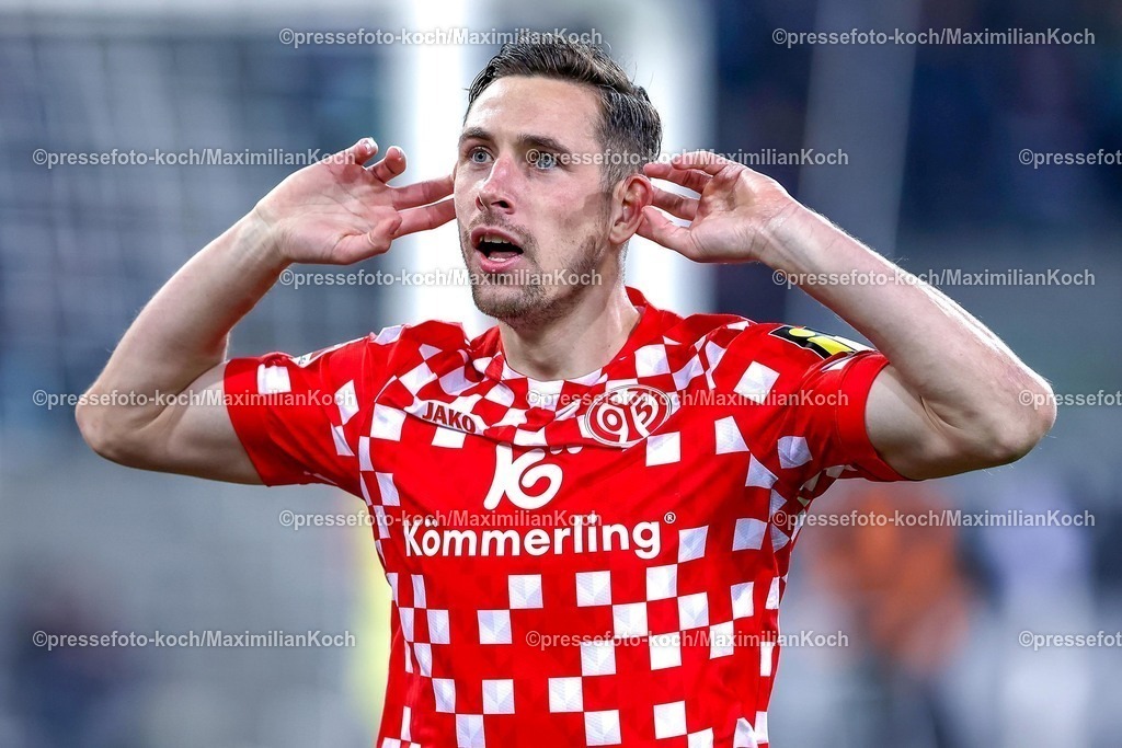 BMG07032501090 | 07.03.2025, Fußball, Borussia Mönchengladbach - 1.FSV Mainz 05, 1. Fußball Bundesliga, Borussia-Park, Saison 2024 2025: Torjubel nach dem 2:0 durch Dominik Kohr (Mainz05 #31). DFB regulations prohibit any use of photographs as image sequences and or quasi-video.